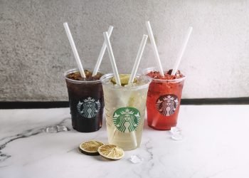 Starbucks’da artık sadece kağıt pipet var