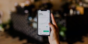 Küresel fintech yatırımları iki katını aştı