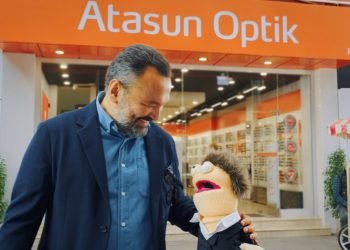 Ali Sunal ve Dayı, Atasun Optik’in yeni reklam yüzü oldu
