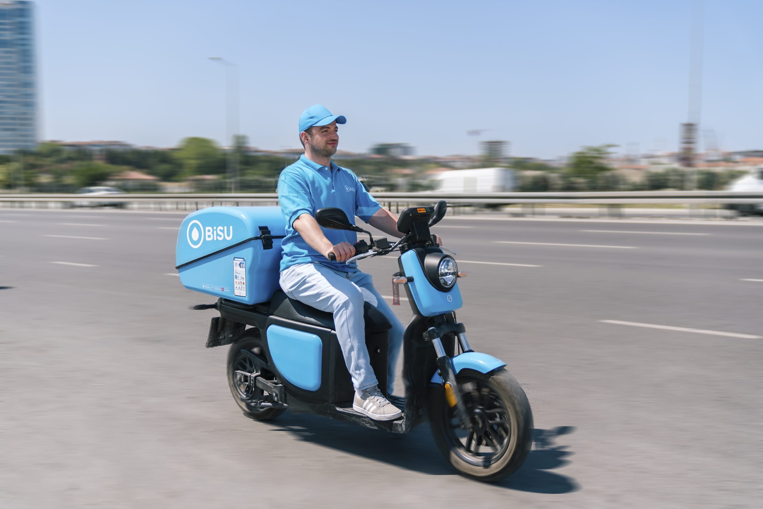 BiSU’nun çevreci filosuna Rakun’dan 100 elektrikli motosiklet