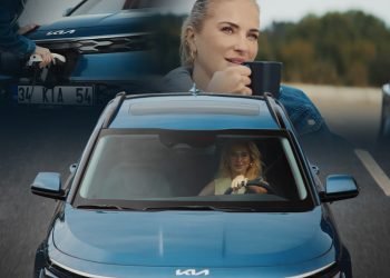 Burcu Esmersoy şehrin enerjisini Kia Niro EV ile keşfediyor