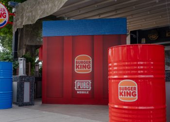 Burger King Caddebostan restoranını PUBG Mobile oyunu ile dekore etti