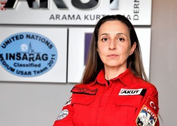 “İş dünyasındaki profesyonellerin gönüllü olarak katılımı çok önemli”