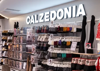 Calzedonia adını Oniverse olarak değiştirdi