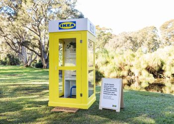 IKEA’dan sıra dışı alışveriş deneyimi: Sarı telefon kulübeleri