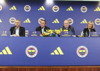 Fenerbahçe, adidas ile kapsamlı sponsorluk anlaşmasına imza attı