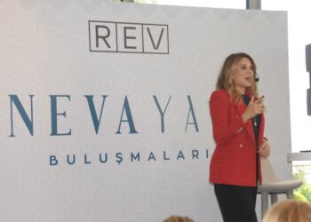 Rev Yalı buluşmalarında Hande Kazanova 2026 öngörülerini paylaştı