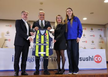SushiCo, Fenerbahçe Medicana Kadın Voleybol Takımı’nın resmi sponsoru oldu