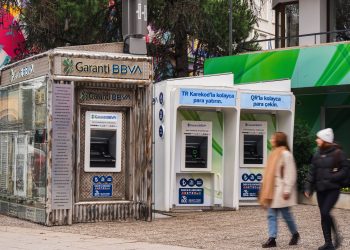 Çalışanların fikri hayata geçirildi, atıklar ile ATM üretildi