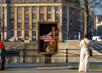 Amsterdam, sanat eserlerini sokağa taşıyarak müze ziyaretlerini artırmayı hedefliyor