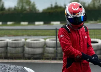 Züber milli yarış pilotu Ayhancan Güven’in 2026 sezonundaki yol arkadaşı oldu