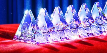 Toblerone’un Swarovski imzalı dokuz tableti açık artırmaya çıkıyor