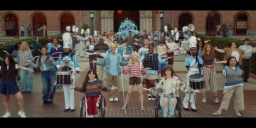 Apple’ın “I’m Not Remarkable” filmi yılın en iyi reklamı Emmy’sini kazandı
